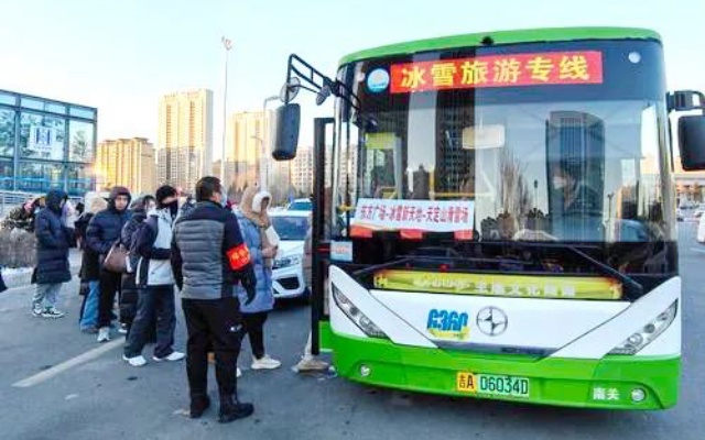 便捷的公交出行 长春冰雪旅游公交专线实力“圈粉”