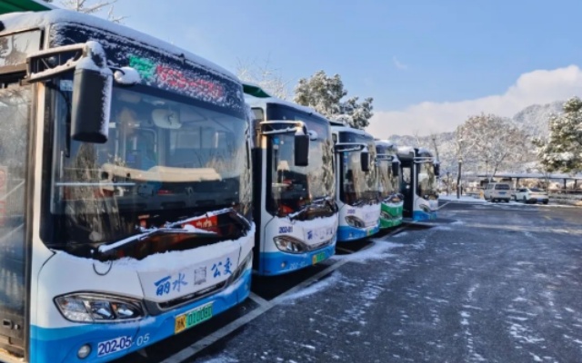 “暖心”又“暖行” 丽水公交确保市民群众安全乘车