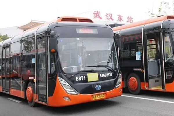 定制专线可直达交通枢纽 武汉公交多措并举温暖旅客回家路