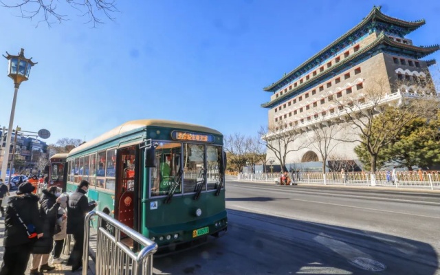 持续扩大定制公交规模 春节期间北京公交将新开夜景观光线