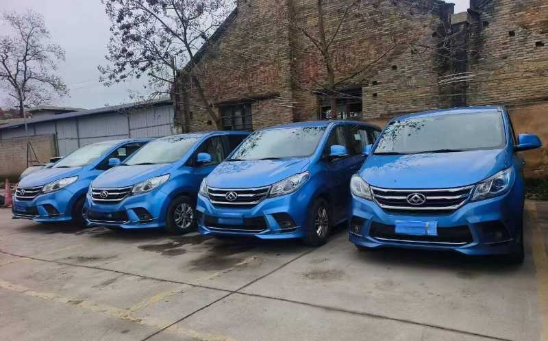 2018年9月 同款7台国五7座蓝牌大通