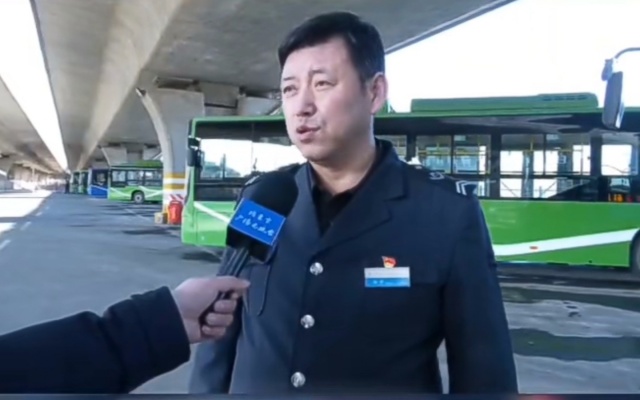 彰显城市温度 呼市公交驾驶员助乘客找回遗失财物