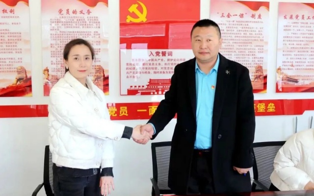 呼和浩特公交开展“公交文旅融合 携手民族团结”主题活动