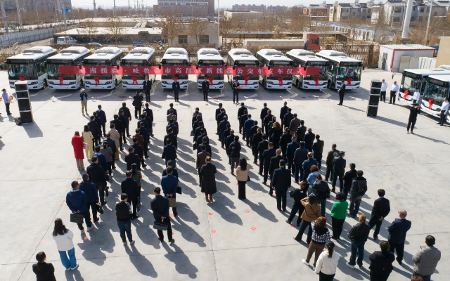 24辆湖南援疆新能源公交车在吐鲁番高昌区投运