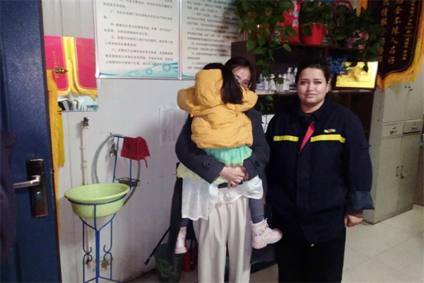 市民向新疆公交驾驶员致谢 究竟发生了什么事？