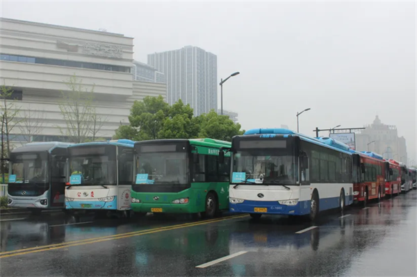 完美护航金当地马拉松赛事 金华公交这样做