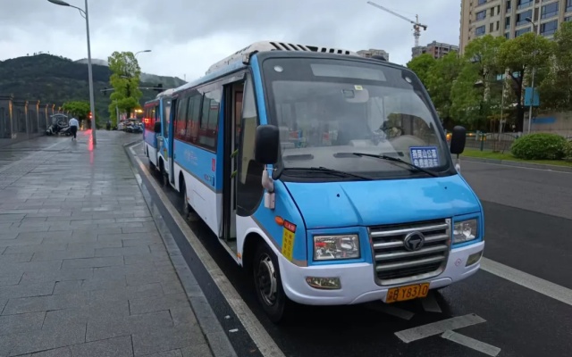 重庆公交全力保障市民游客清明节畅行无忧