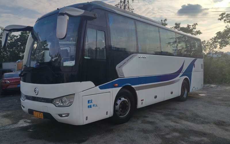  国四41座金旅6907气囊旅游车 