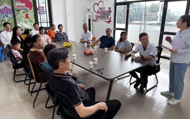 镇江公交开展安全培训 为市民乘客出行保驾护航