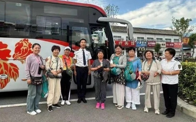 优质服务看得见！洛阳公交这车长迎来一波“回头客”