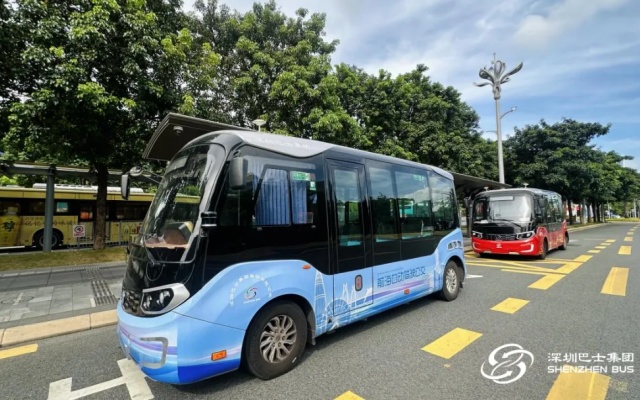 起猛了！深圳有自动驾驶公交了，就在前海！