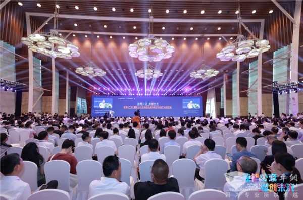 广州公交科技博览会 中车电动“数智方案”赋能城市出行