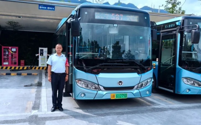 59台纯电动新能源公交车上线运行！市民出行更绿色