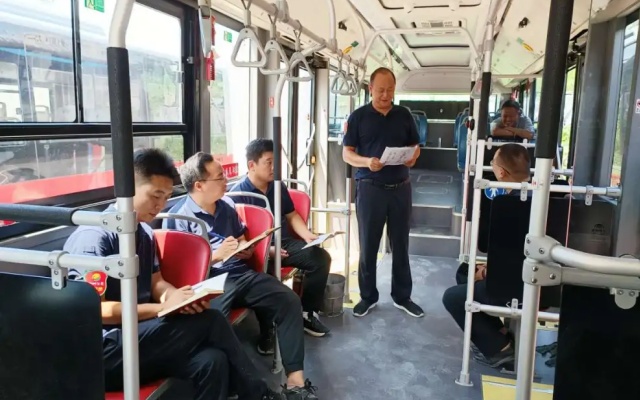 郑州公交互相交流学习 不断提高公交服务水平