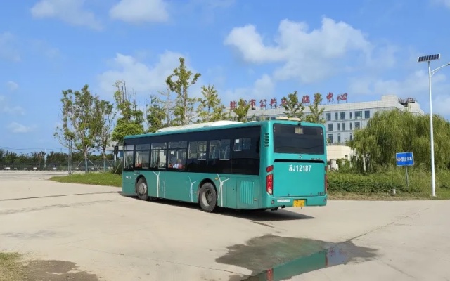 方便！这两条公交线路直接开进医院