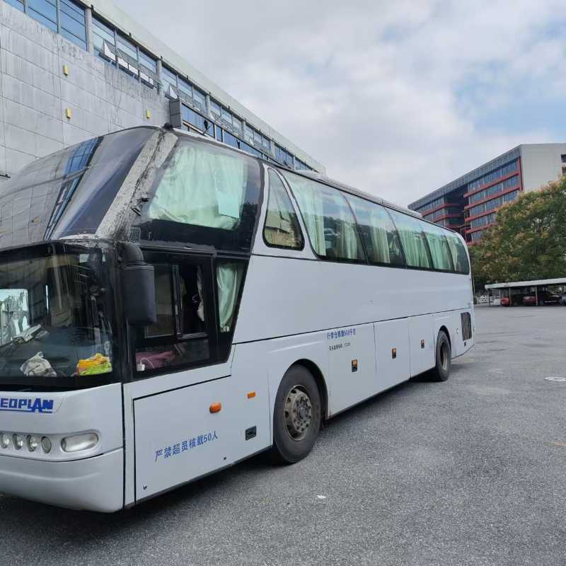 国五50座青年6127气囊中门车