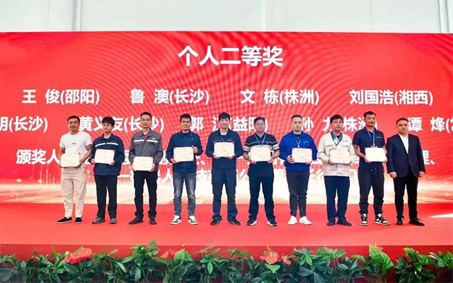 叉车界的“速度与激情” 中车电动双雄长沙斩二奖