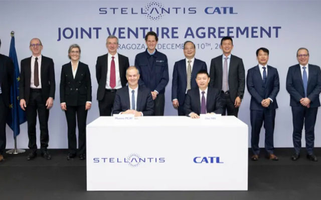 宁德时代与Stellantis携手 41亿欧元投建西班牙电池工厂