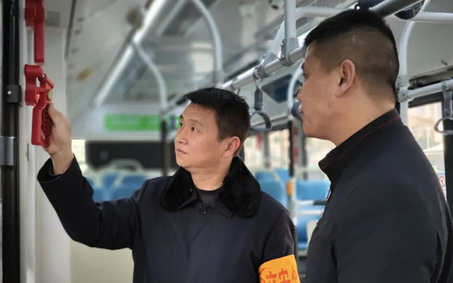 安全隐患零容忍 郑州公交全面排查保平安