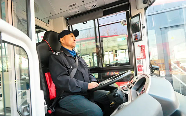 大连新公交 人性智能化设备提升乘车体验