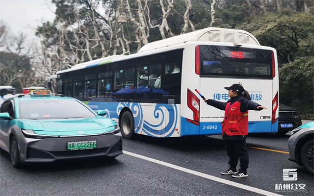 杭州公交春节假期“不打烊” 守护你的归途与启程