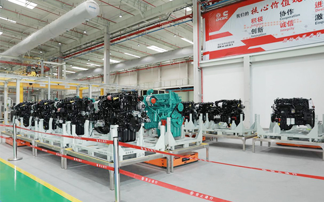 两大荣誉入账 东风康明斯2025强势启航