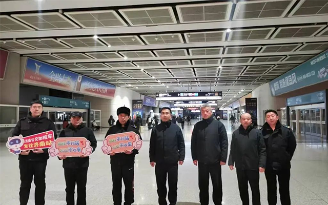 高铁不到站 公交不收车 济南公交风雪夜的坚守