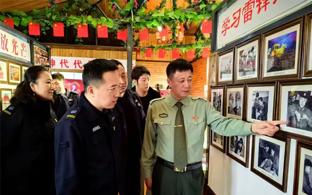 长春公交集团巴士公司党委开展“学雷锋主题教育”实践活动