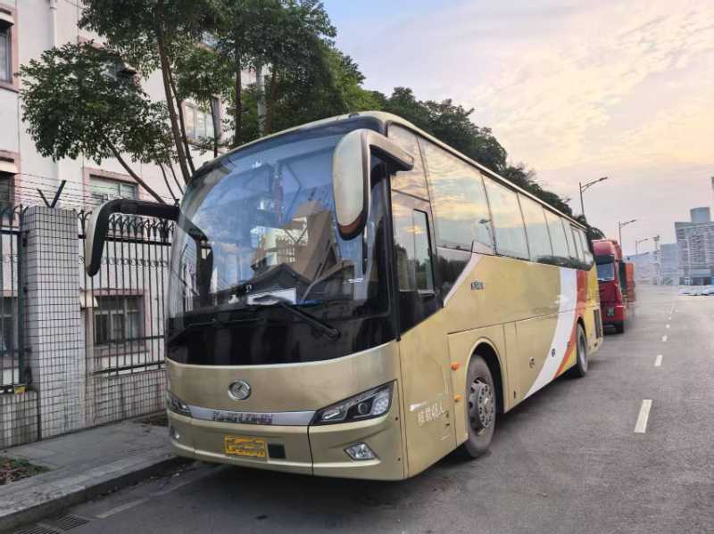 2019年6月上牌国五48座金龙6112旅游车