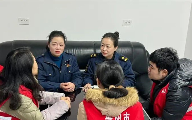 廖莎：把两会“好声音”带到公交基层一线