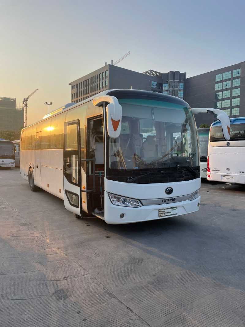 2018年10月上牌多台48座非营运宁德时代宇通6115电车