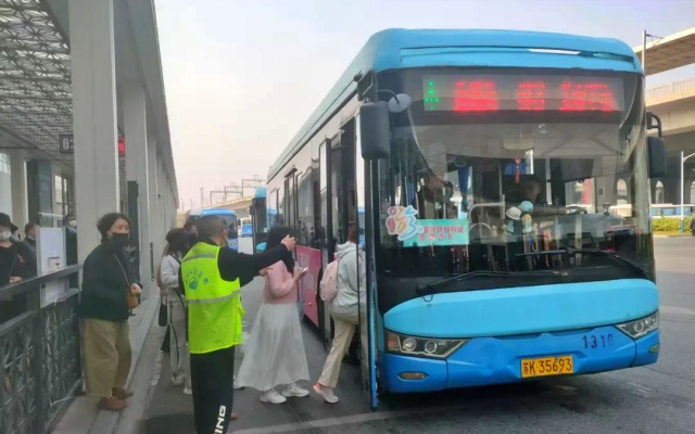 为您昼夜守护 车轮转动间的坚守日志