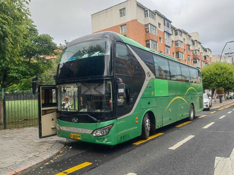 2016年上牌每年5千带省际牌全国飞东北配55座大金龙6119营运车