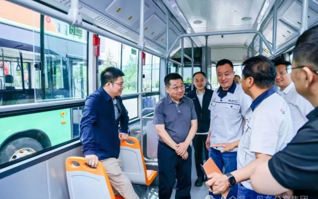 辽宁省推动城市公交行业健康发展座谈交流会议在丹东举行