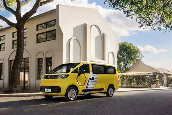 汽车品类跻身四强！上汽大通MAXUS携手中国品牌攀登全球新高度