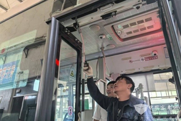 “公交医生”出手!秋季公交保养正当时