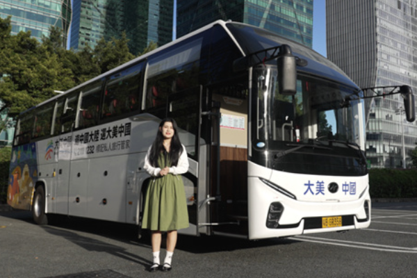 深港动高端出行标杆!苏州金龙新V系打造湾区文旅“新名片”