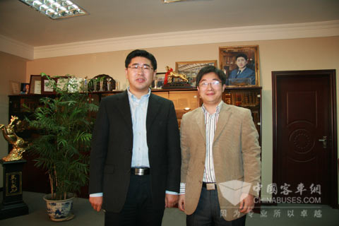 中大集团总裁徐连宽与XINGKONG.COM总编吴永强采访结束后合影