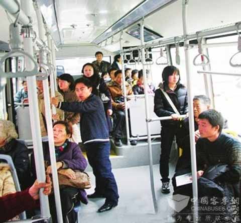 车厢顶棚上的雾化喷头