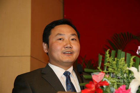 安凯客车党委书记汪先锋发表讲话