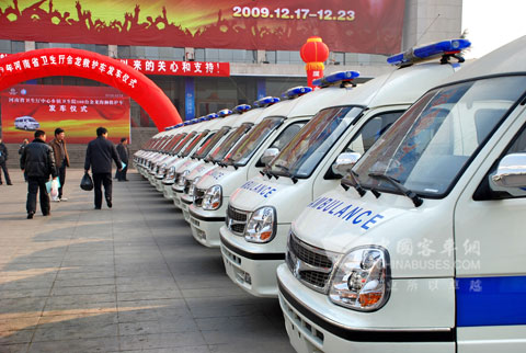 108台金旅海狮医疗救护车