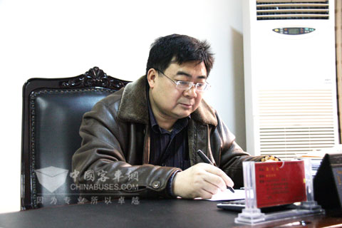 绵阳市公共交通有限公司副总经理龚远良