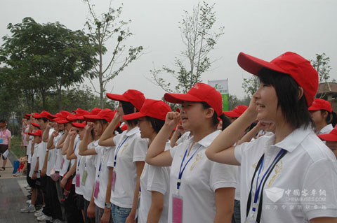 宇通的“展翅计划”系列助学公益活动