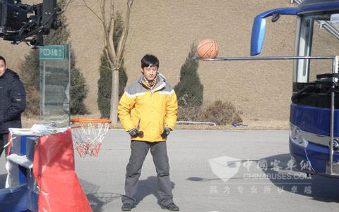 央视状元360栏目绕桩投篮比赛现场