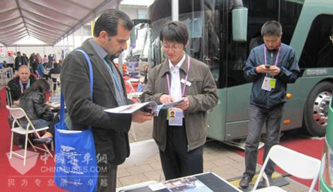 中通客车参加第107届广交会