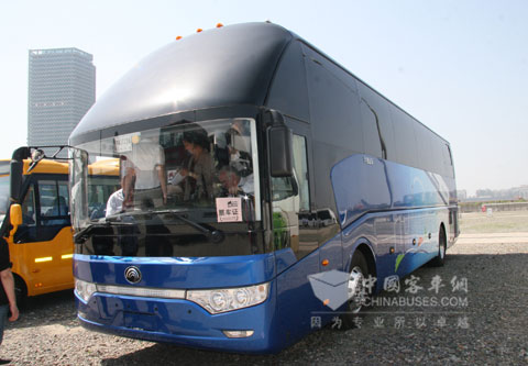  宇通ZK6122H9获得2010年度最佳客车奖  