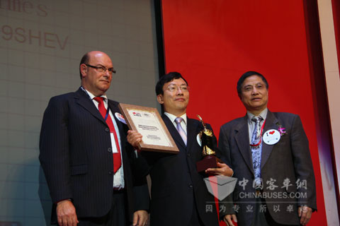 南车时代 TEG6119SHEV荣获2010世界客车联盟年度最佳创新巴士奖