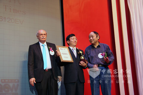 南车时代TEG6120EV5荣获2010世界客车联盟年度最佳舒适巴士奖