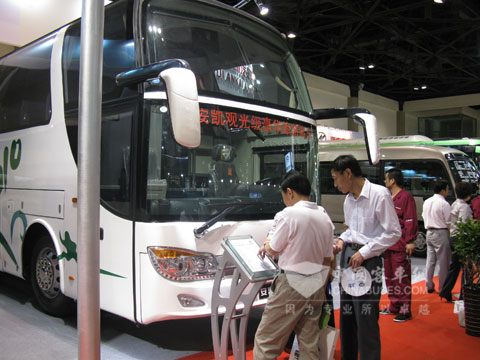 安凯捷利HFF6120K06D观光级旅游客车