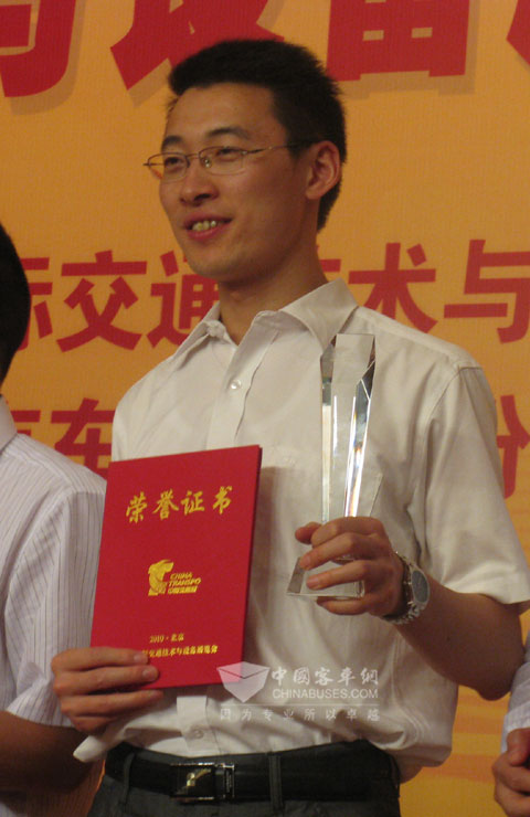 江淮•宝斯通游艇版北京客车展获大奖